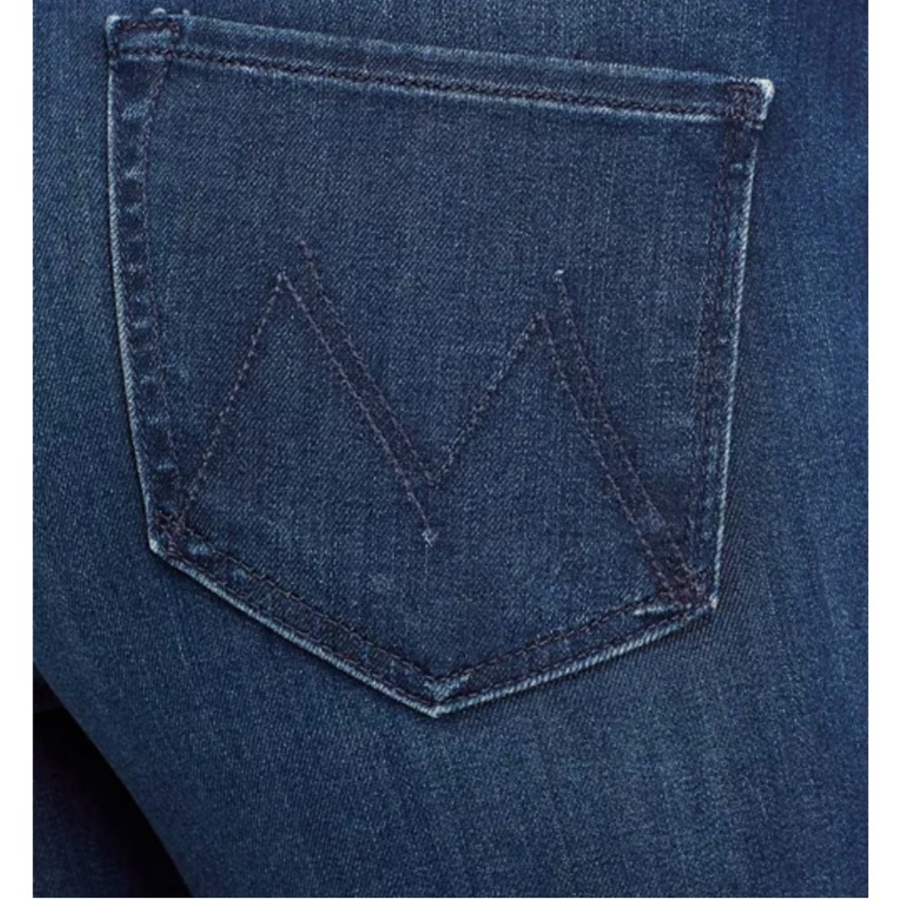 MOTHER The Weekender Fray Flared Jeans in Tongue and Chic - Picture 4 of 11